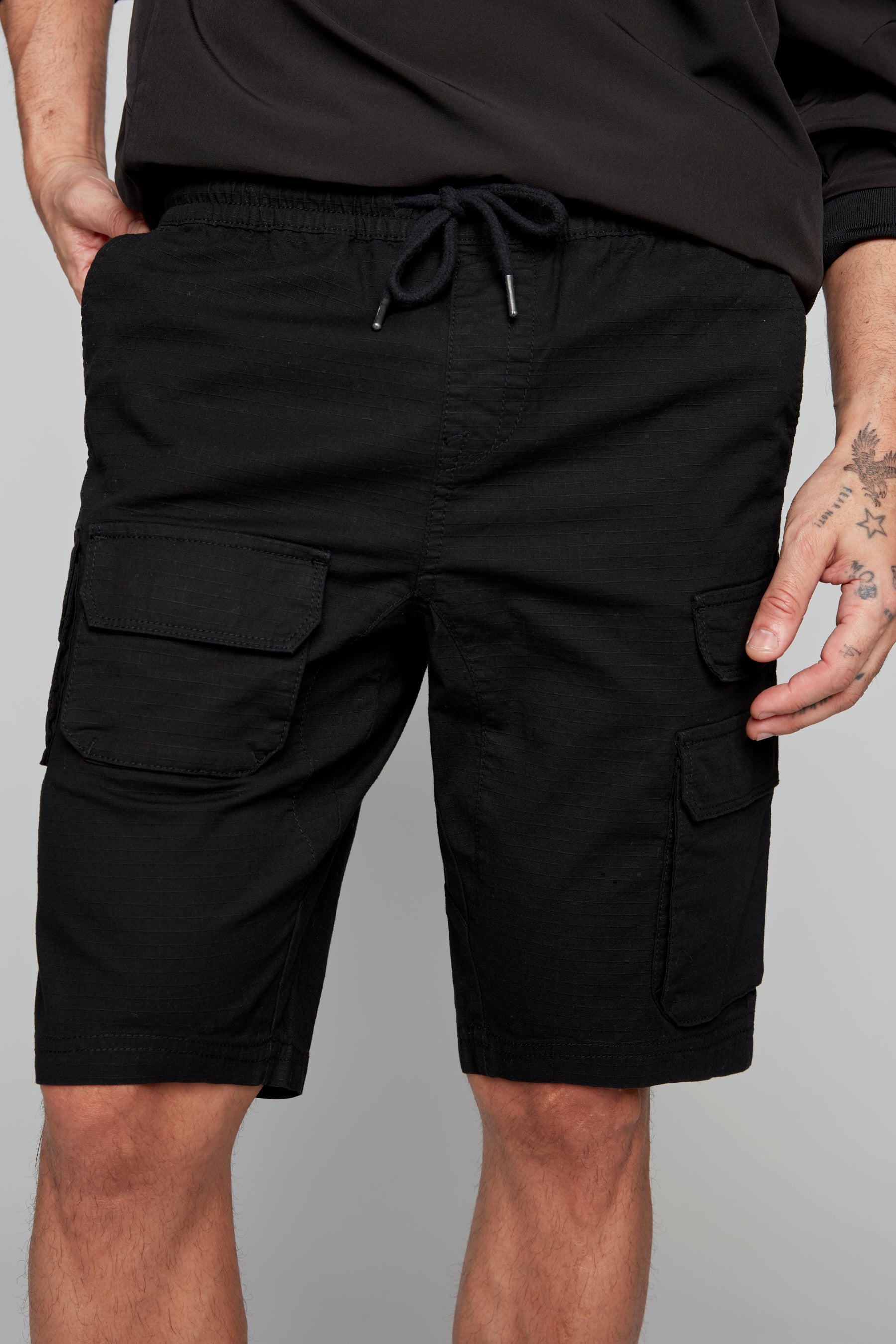 JUDE - Mens Multi Cargo Ripstop Shorts - Black - DENIM SOCIETY