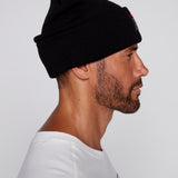 Tuque à revers avec écusson large à logo- Noire